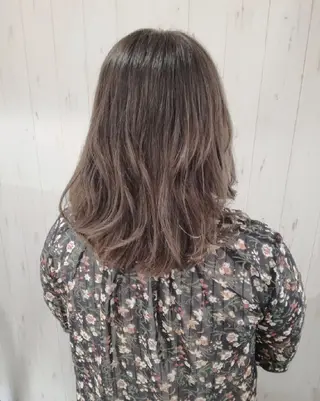 ミディアム カラー 西川 敏夫のヘアスタイル