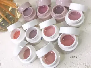 ネイル DELICAT 齊藤未歩のネイルデザイン