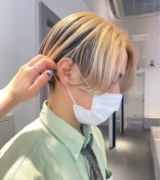 カラー ベージュ×艶🍨 mihoのヘアスタイル