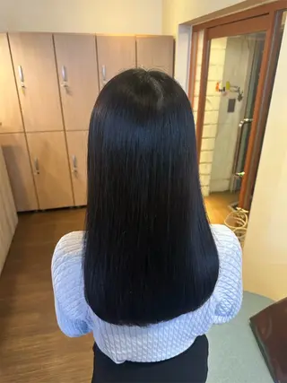 セミロング カラー 渋谷 美優のヘアスタイル