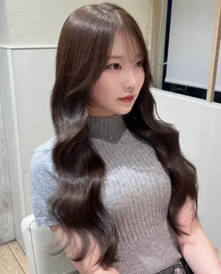 ロング カラー 透明感カラー🌈 sena✨のヘアスタイル