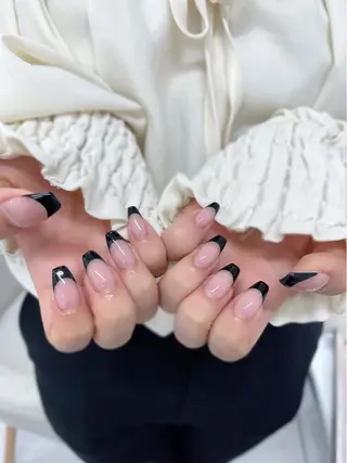 ネイル Bianca🩶 SHIONOのネイルデザイン