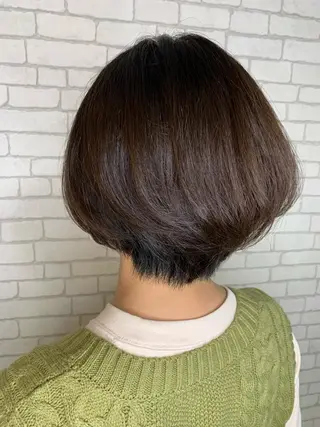 ショート カラー アートディレクター 尾内 友美のヘアスタイル