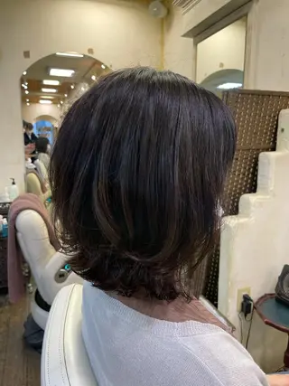 ミディアム FACE DECO AVEDA所属・河端 春綺のヘアスタイル