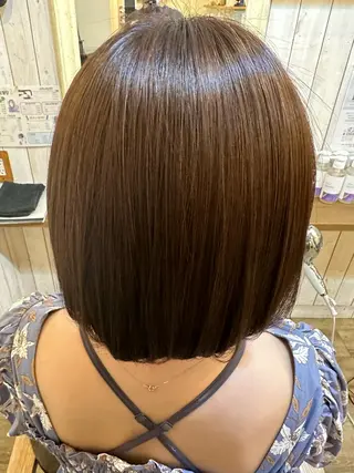 ショート 髪質改善/艶髪/ 透明感カラー/サラのヘアスタイル