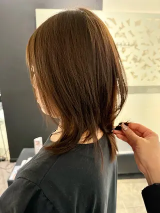 ミディアム カラー SuR Hair Produce所属・川上 美咲のヘアスタイル