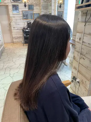 セミロング スリールヘアー所属・🖤nako/艶髪/ 透明感カラー🖤のヘアスタイル