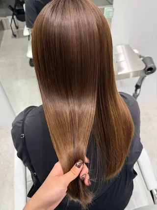 セミロング カラー Lyuck所属・艶カラー ⋆✦ HIROMIのヘアスタイル