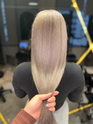 ロング カラー 大阪 梅田/ ハイトーン/エクステのヘアスタイル