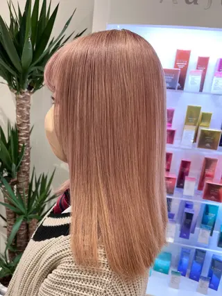カラー 山本 麻都理のヘアスタイル