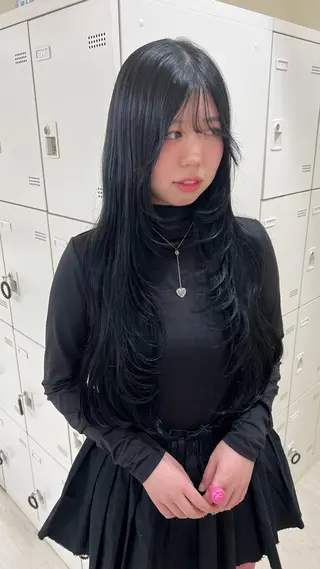 ロング カラー ヘアアレンジ 韓国レイヤー&ピンク 艶髪🩶maikoのヘアスタイル