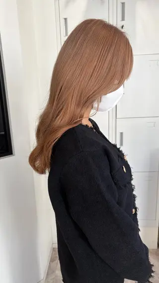 ロング カラー 河野 いずみのヘアスタイル