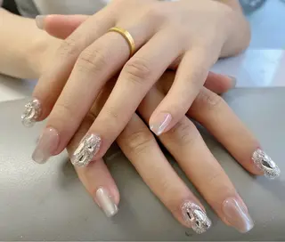 ネイル 高木 維麗絲のネイルデザイン