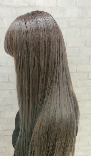 ロング カラー 秋山 幸太のヘアスタイル