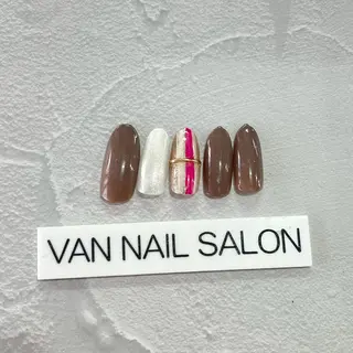ネイル Van Nail Salonのネイルデザイン