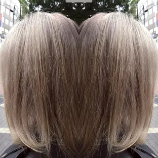 ショート カラー ハイダメージ毛 縮毛矯正のヘアスタイル