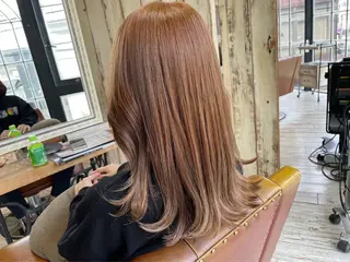 カラー 小村 理音のヘアスタイル