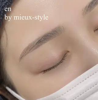 マツエク・マツパ アイブロウ Na0 .en ornerのマツエク・マツパデザイン