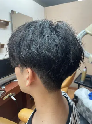 ショート メンズ ルキ🌈ブリーチカラ ー&メンズパーマ🦄のヘアスタイル