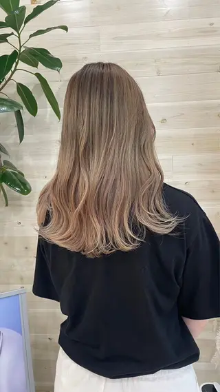 seek next YUKI🤍のヘアスタイル