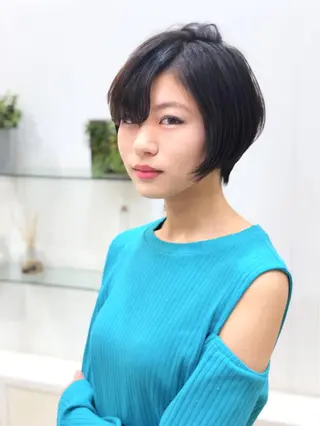 ショート カラー ディレクター ノナカのヘアスタイル