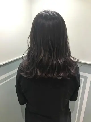 ミディアム カラー ヤマナカ エリカのヘアスタイル