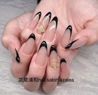 ネイル R inのネイルデザイン