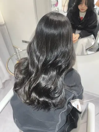 ロング カラー 近藤 若菜のヘアスタイル