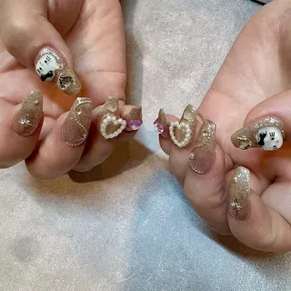 ネイル 【山岡】 ロイヤル•セラピストのネイルデザイン