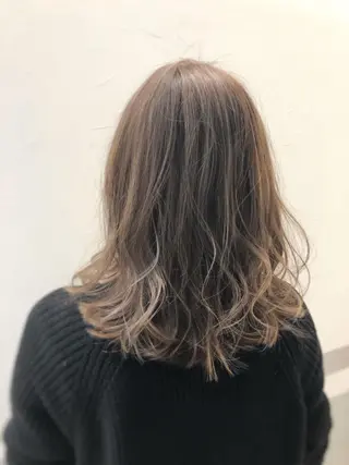 ミディアム カラー ヘアアレンジ 秋山 幸太のヘアスタイル
