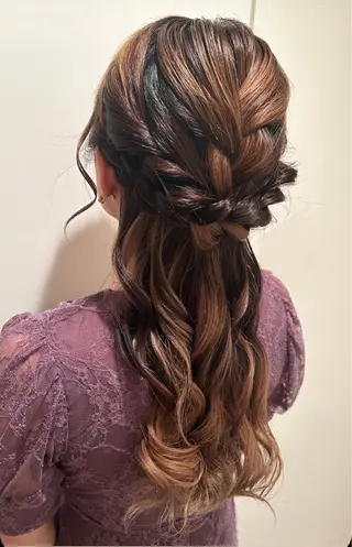 ロング ヘアアレンジ T Ayaのヘアスタイル