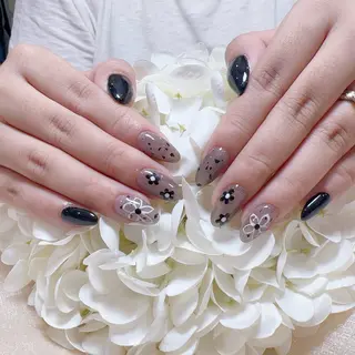 ネイル Yui Nail所属・林 ゆいのネイルデザイン