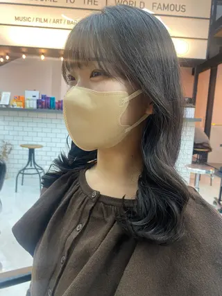 セミロング パーマ 韓国風レイヤーカット 🍒サンジキ アカリのヘアスタイル