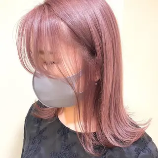 ミディアム カラー ANNA /艶髪/ハイトーンのヘアスタイル