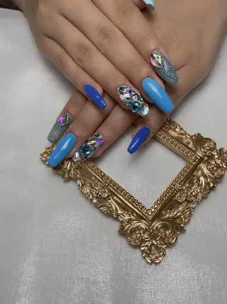 ネイル Anna Yayoi 💫のネイルデザイン