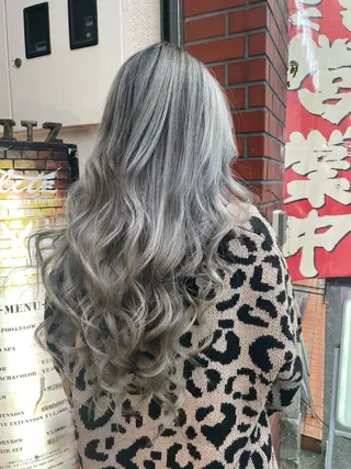 セミロング 👑派手髪/カット 👑ANRYのヘアスタイル
