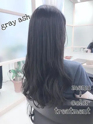 ロング カラー 透明感カラー 山中のヘアスタイル