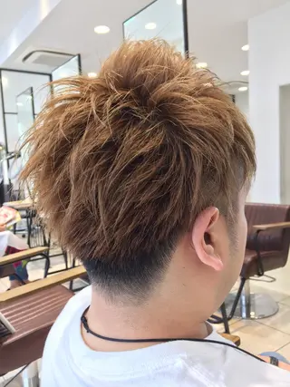 ショート カラー 中野 克也のヘアスタイル