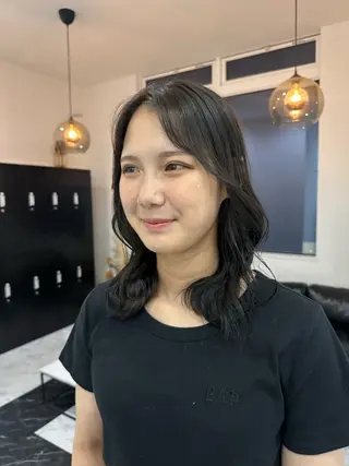 ミディアム マイ/カットモデル /暖色カラーのヘアスタイル