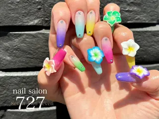 ネイル 727 nailのネイルデザイン