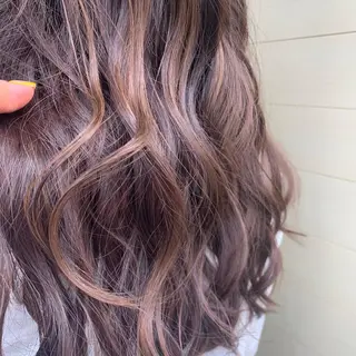 セミロング カラー unique RINNEのヘアスタイル