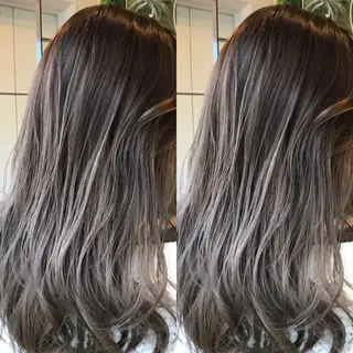 セミロング カラー Hanna by W_SALONのヘアスタイル