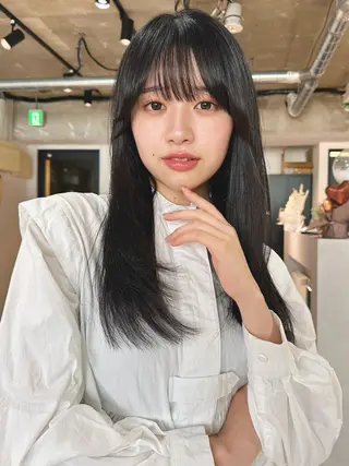 ロング カラー パーマ 🫧小顔×似合わせ× 透明感カラー🫧のヘアスタイル