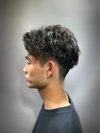 ミディアム パーマ メンズ特化美容師 井上大輔のヘアスタイル