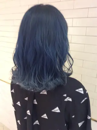 ミディアム カラー レイヤーカット× 髪質改善たもりのヘアスタイル