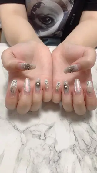 ネイル はな💎ネイル ワンホン、長さ出しのネイルデザイン