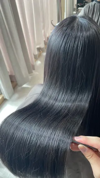 ロング ハッシュカット🖤 レイヤー/透けカラーのヘアスタイル