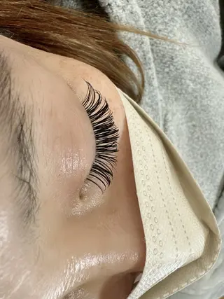 マツエク・マツパ 伊藤名紬 マツエク専門のマツエク・マツパデザイン