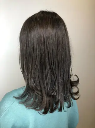 ミディアム yuuto🌈 冬の透け感カラーのヘアスタイル