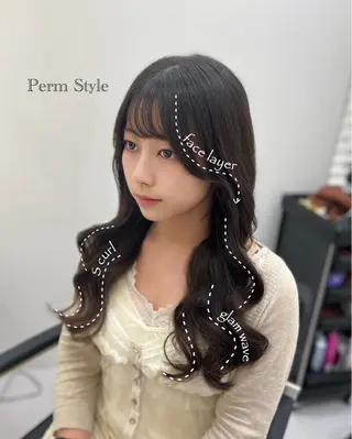 パーマ ARMONY モモのヘアスタイル